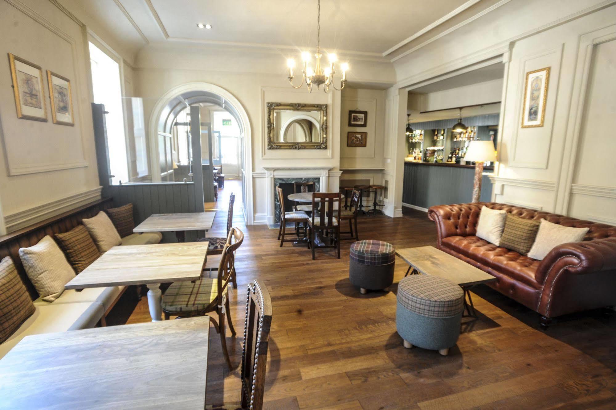 The Rutland Arms Hotel Newmarket  Luaran gambar